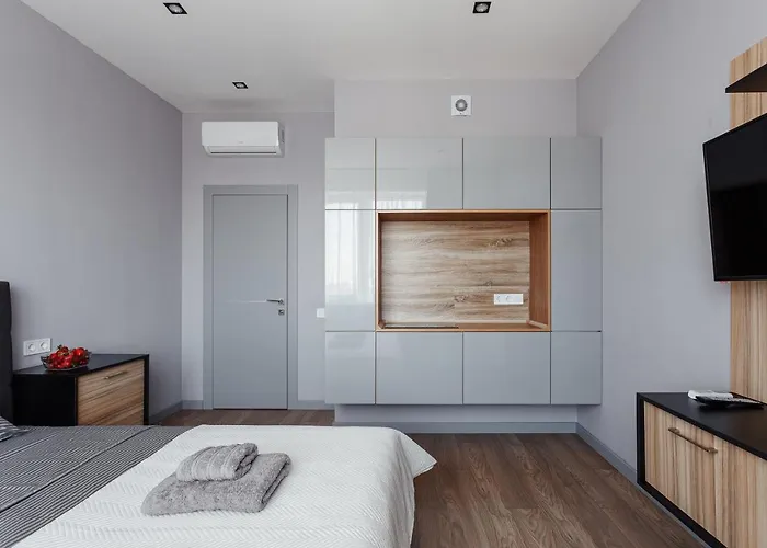 Grey In Arcadia 18 Floor *